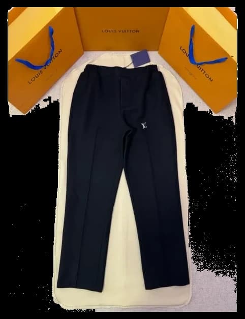 Louis Vuitton Trousers & Chinos